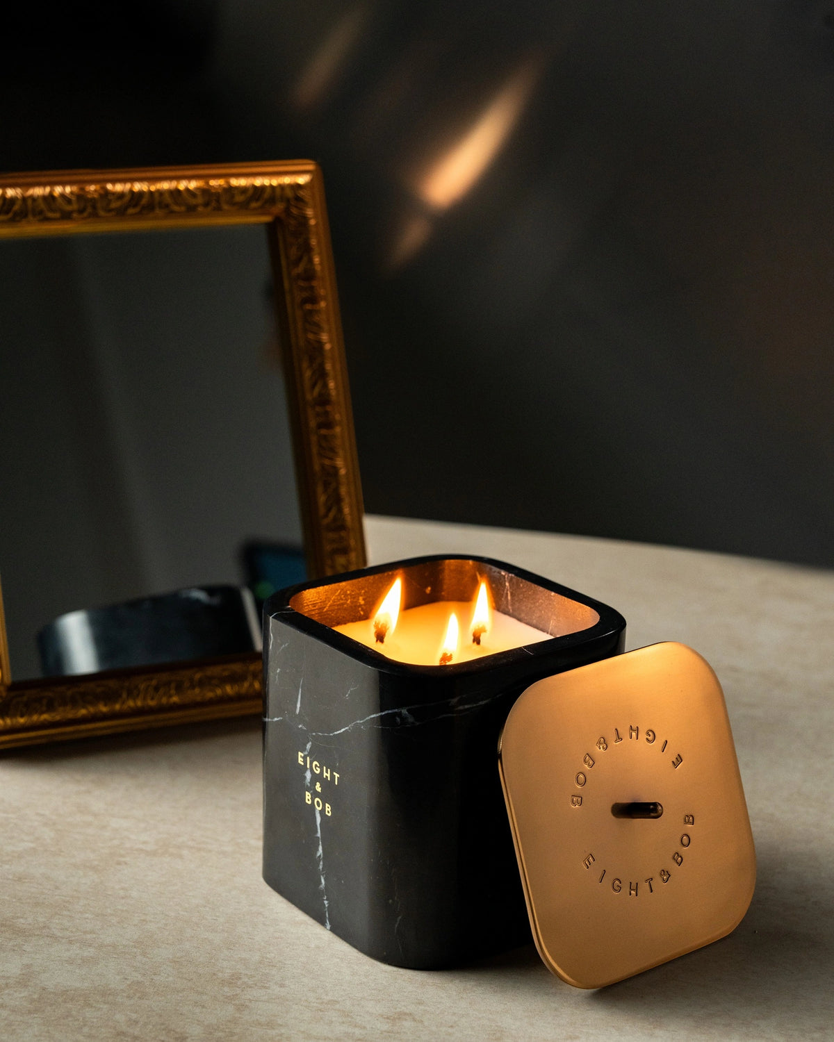 Saanen Candle & Marble Holder - 545 g